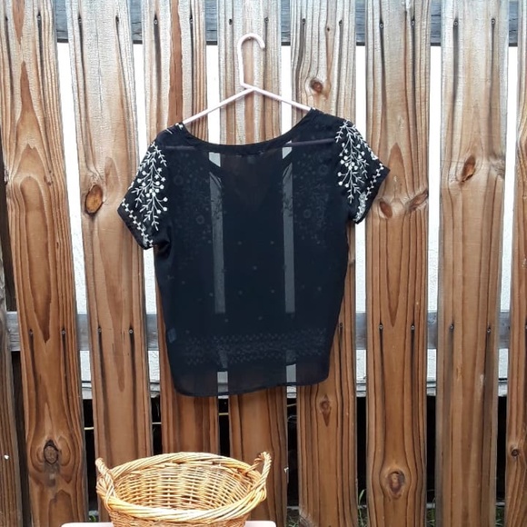 American Eagle Outfitters Embroidery Blouse Size M - Picture 4 of 7